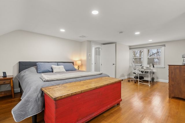 9 Darrow Street, Quincy, MA 02169