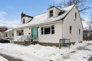 9 Darrow Street, Quincy, MA 02169