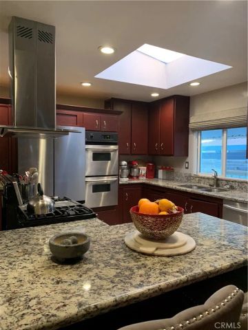 19009 S Laurel Park 248, Rancho Dominguez, CA 90220