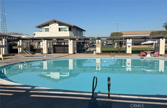 19009 S Laurel Park 248, Rancho Dominguez, CA 90220