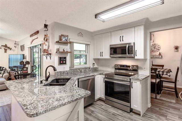 17 SACKETT ROAD, Debary, FL 32713