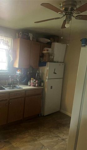 3099 NW 51st St, Miami, FL 33142