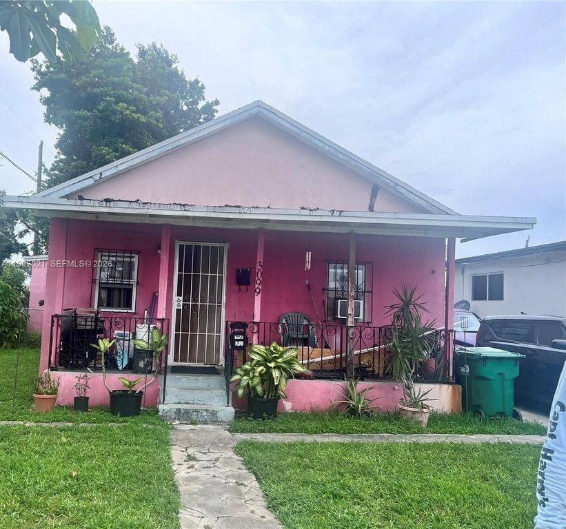 3099 NW 51st St, Miami, FL 33142