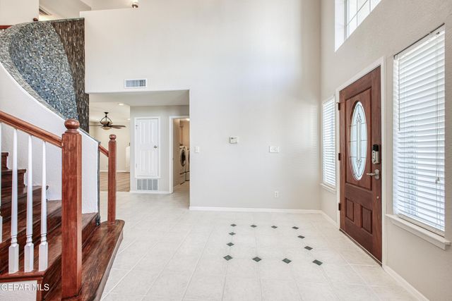 10816 LOMA DE VIDA Lane, El Paso, TX 79934