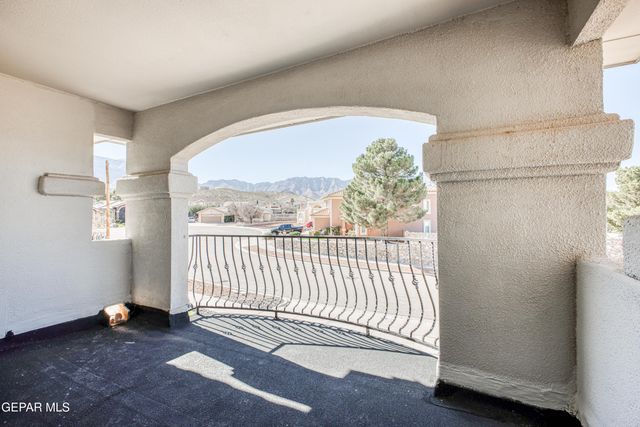 10816 LOMA DE VIDA Lane, El Paso, TX 79934