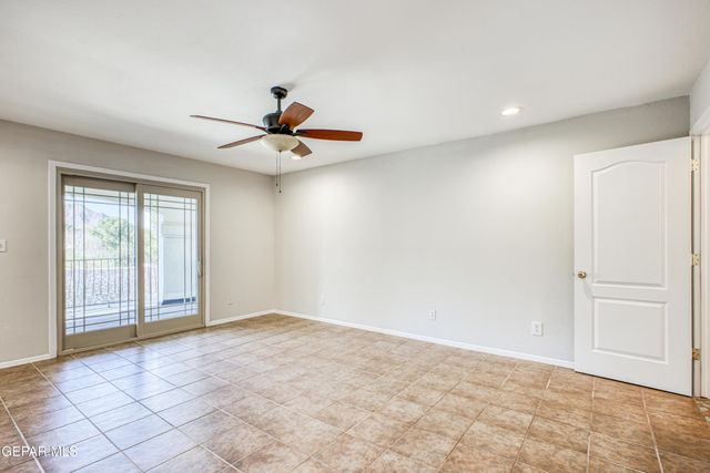 10816 LOMA DE VIDA Lane, El Paso, TX 79934