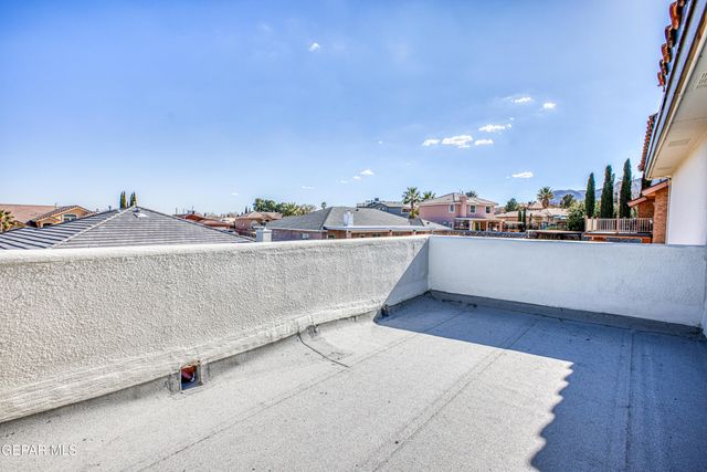 10816 LOMA DE VIDA Lane, El Paso, TX 79934