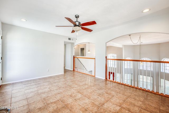 10816 LOMA DE VIDA Lane, El Paso, TX 79934