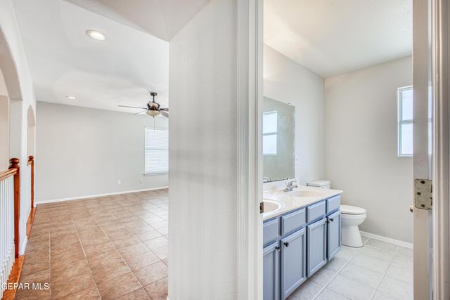 10816 LOMA DE VIDA Lane, El Paso, TX 79934