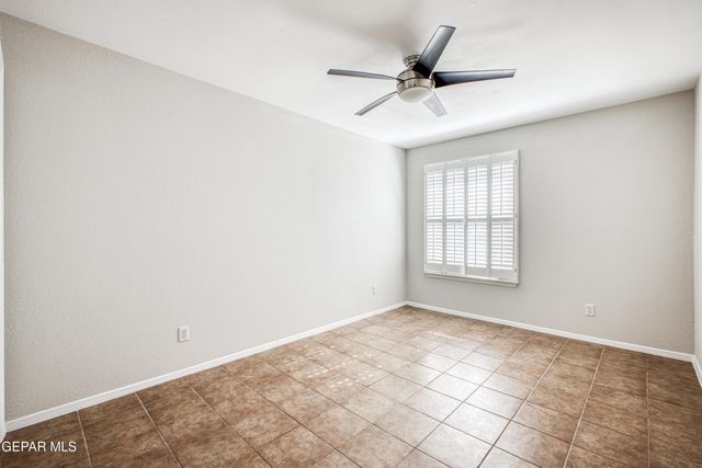 10816 LOMA DE VIDA Lane, El Paso, TX 79934