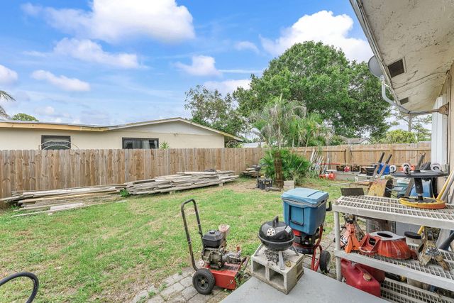 5735 Kumquat Road, West Palm Beach, FL 33413
