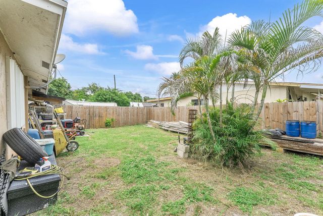 5735 Kumquat Road, West Palm Beach, FL 33413