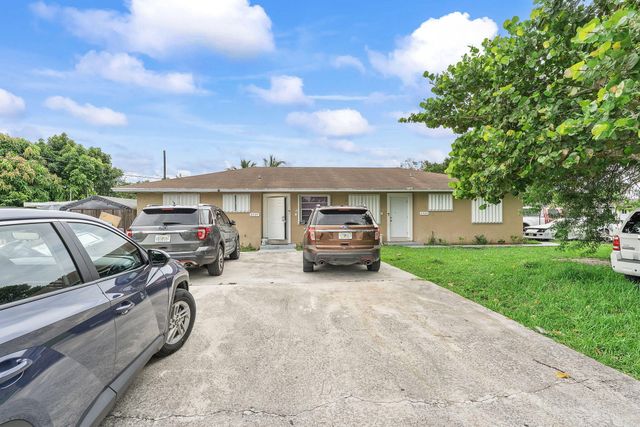 5735 Kumquat Road, West Palm Beach, FL 33413