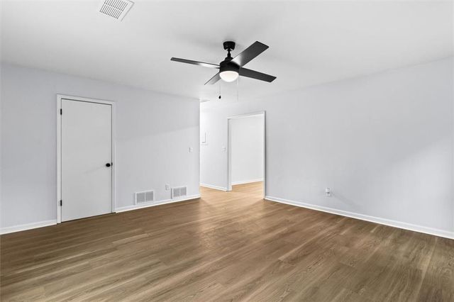 194 Timber Creek SW Lane, Marietta, GA 30060