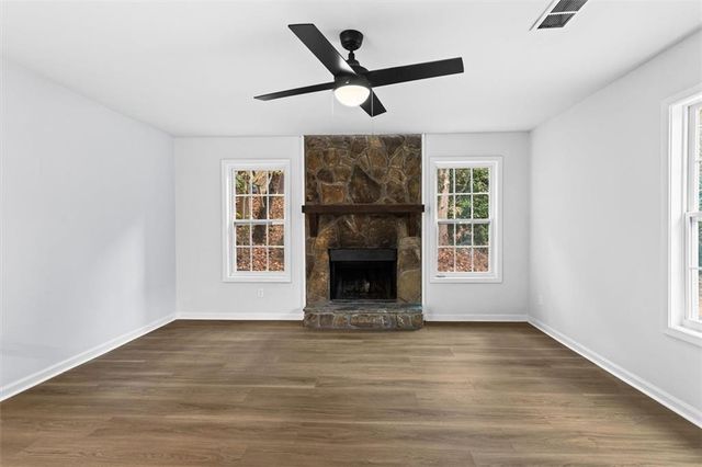 194 Timber Creek SW Lane, Marietta, GA 30060