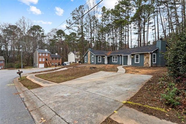 194 Timber Creek SW Lane, Marietta, GA 30060