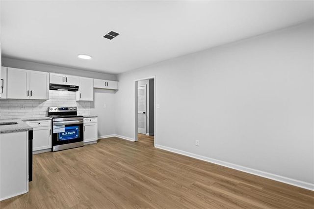 194 Timber Creek SW Lane, Marietta, GA 30060