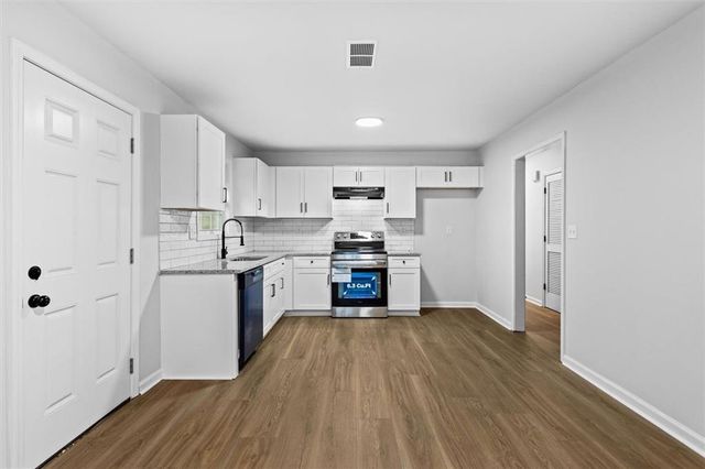 194 Timber Creek SW Lane, Marietta, GA 30060