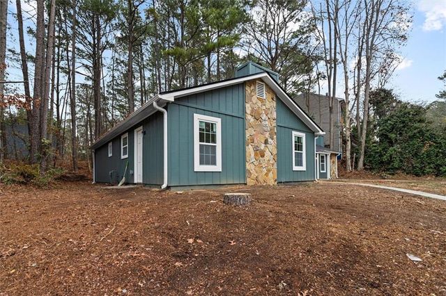 194 Timber Creek SW Lane, Marietta, GA 30060