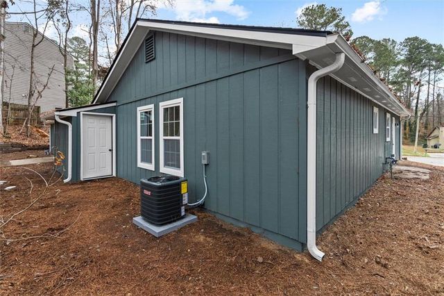 194 Timber Creek SW Lane, Marietta, GA 30060