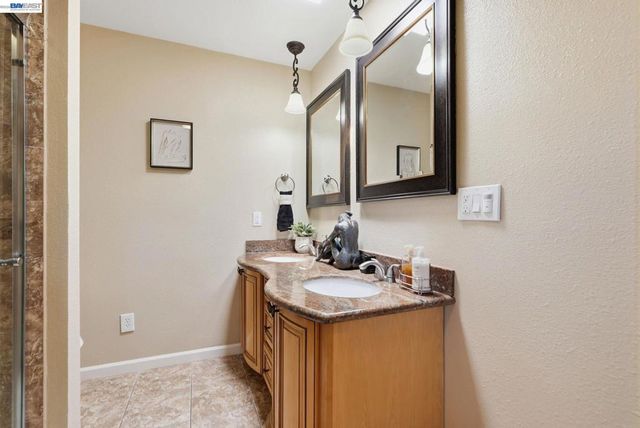 210 Amend Ct, El Sobrante, CA 94803