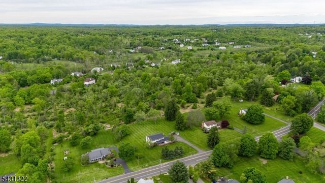 185 Thatchers Hill Rd, Raritan Twp., NJ 08822