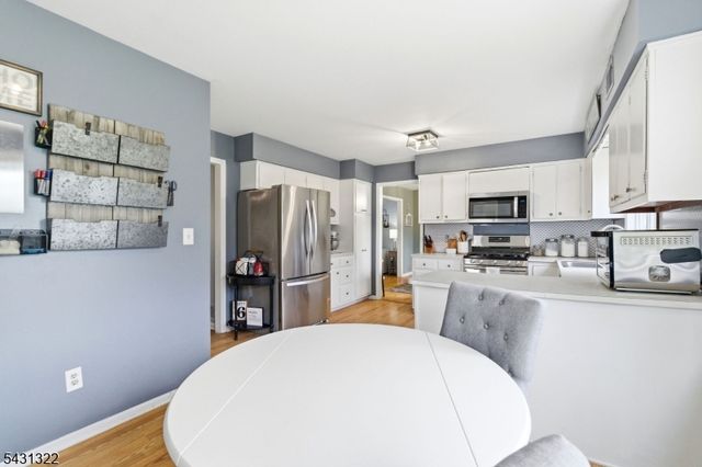 185 Thatchers Hill Rd, Raritan Twp., NJ 08822