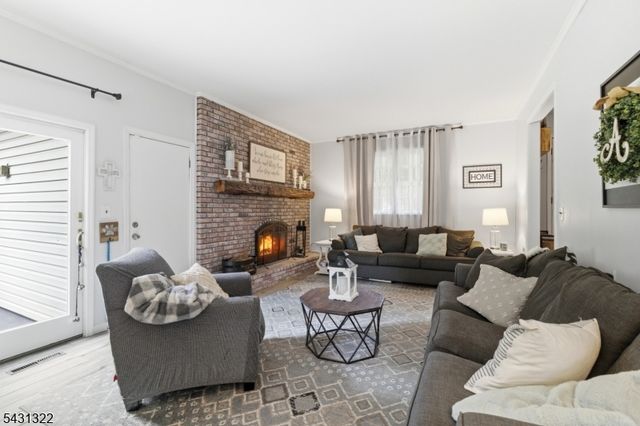 185 Thatchers Hill Rd, Raritan Twp., NJ 08822