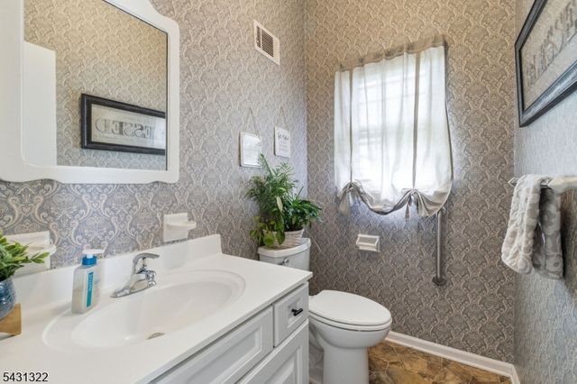 185 Thatchers Hill Rd, Raritan Twp., NJ 08822