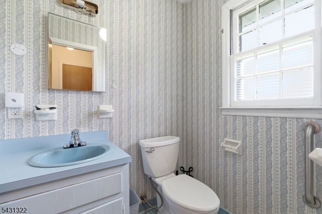 185 Thatchers Hill Rd, Raritan Twp., NJ 08822