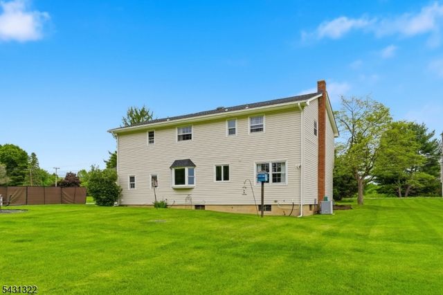 185 Thatchers Hill Rd, Raritan Twp., NJ 08822