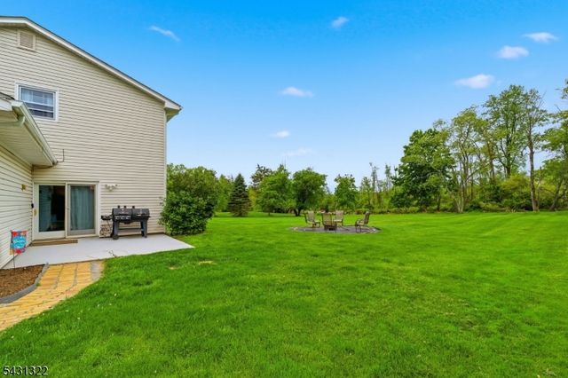 185 Thatchers Hill Rd, Raritan Twp., NJ 08822
