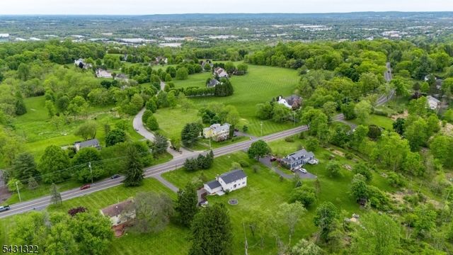 185 Thatchers Hill Rd, Raritan Twp., NJ 08822