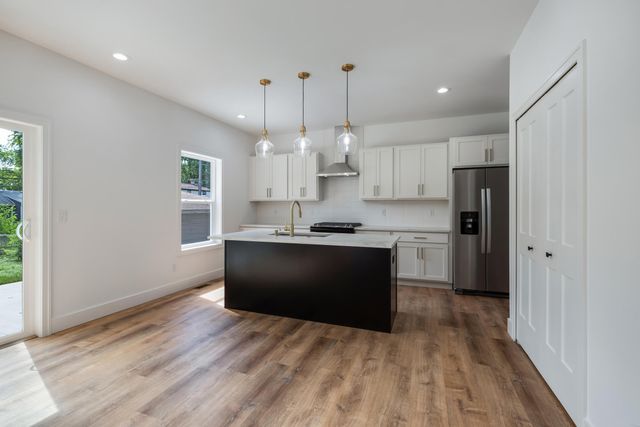 8830 Northern Avenue, Plymouth, MI 48170