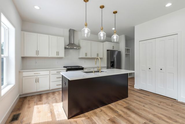 8830 Northern Avenue, Plymouth, MI 48170