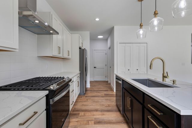 8830 Northern Avenue, Plymouth, MI 48170