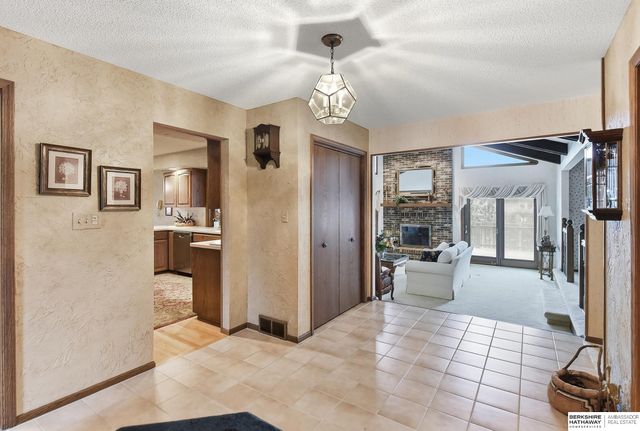 2232 Park Place Drive, Fremont, NE 68025