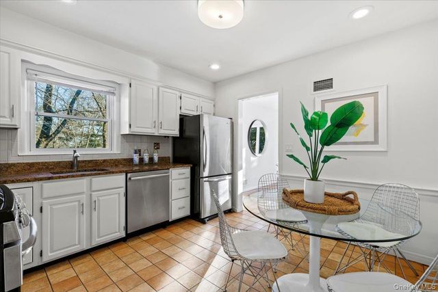 196 Old Army Road, Scarsdale, NY 10583