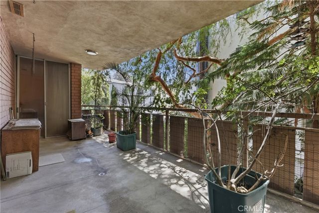 11044 Ophir Drive 406, Los Angeles, CA 90024