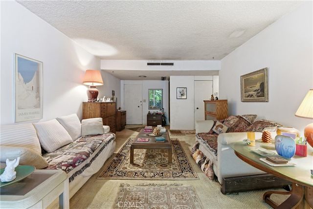 11044 Ophir Drive 406, Los Angeles, CA 90024