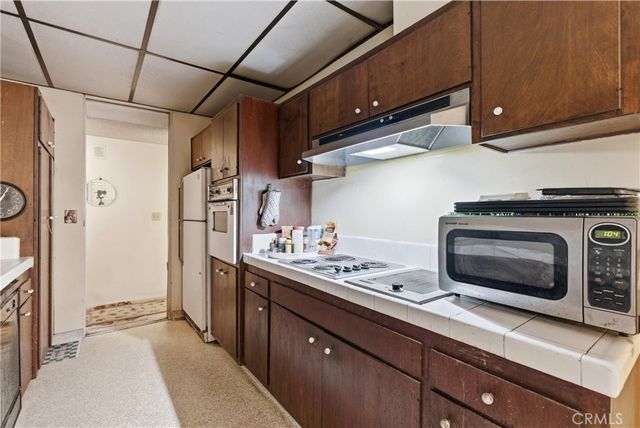 11044 Ophir Drive 406, Los Angeles, CA 90024