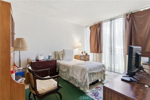 11044 Ophir Drive 406, Los Angeles, CA 90024