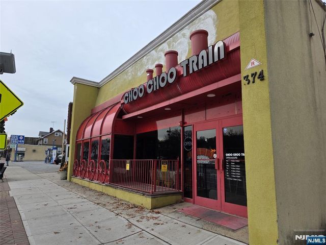 374 Broad Avenue, Leonia, NJ 07605