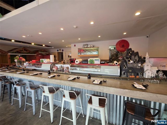 374 Broad Avenue, Leonia, NJ 07605