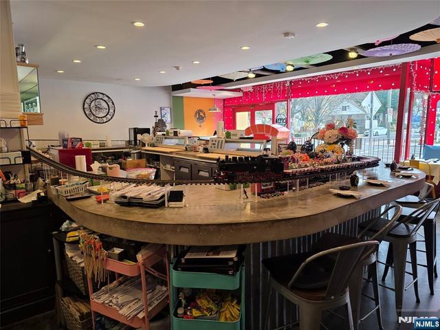 374 Broad Avenue, Leonia, NJ 07605