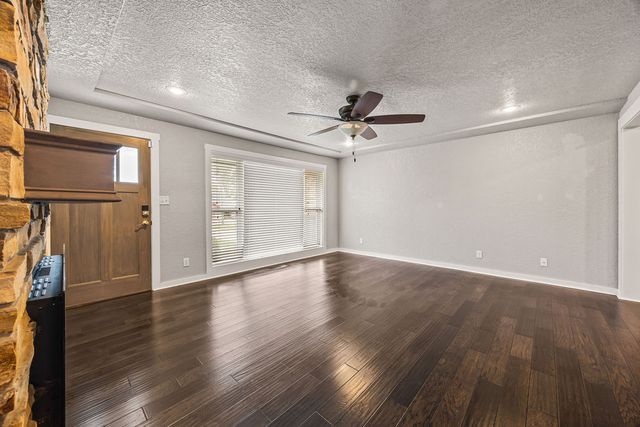 608 NW K Street, Bentonville, AR 72712