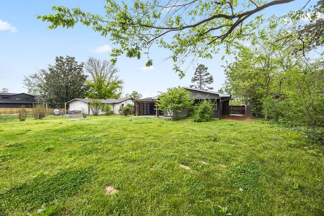 608 NW K Street, Bentonville, AR 72712