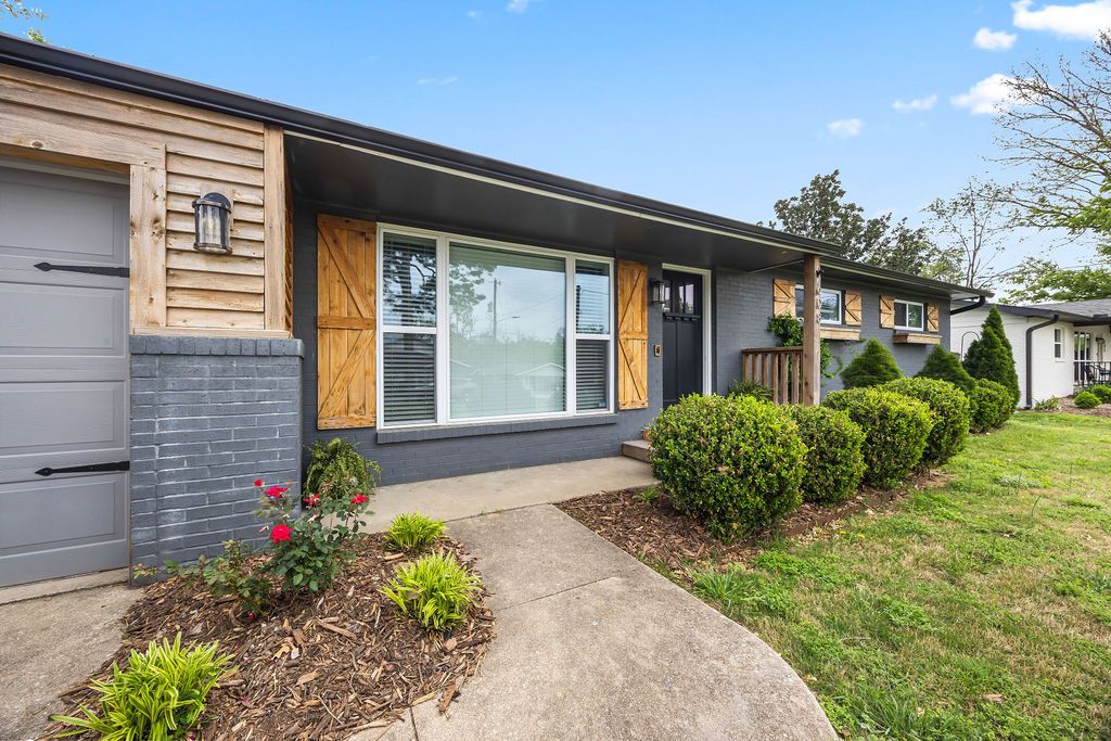 608 NW K Street, Bentonville, AR 72712