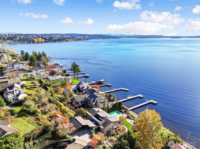 11122 79th Place NE, Kirkland, WA 98034