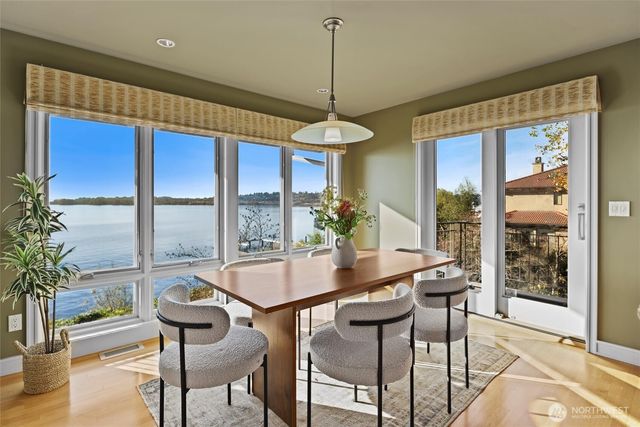 11122 79th Place NE, Kirkland, WA 98034